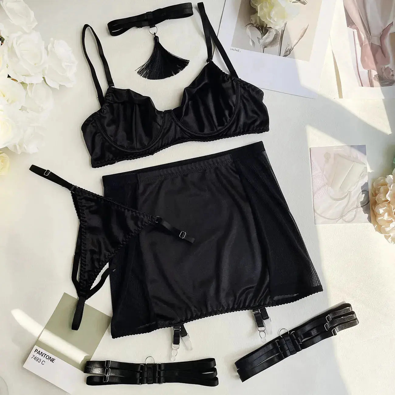 Carla Lingerie & Garter Set Mono Shyla