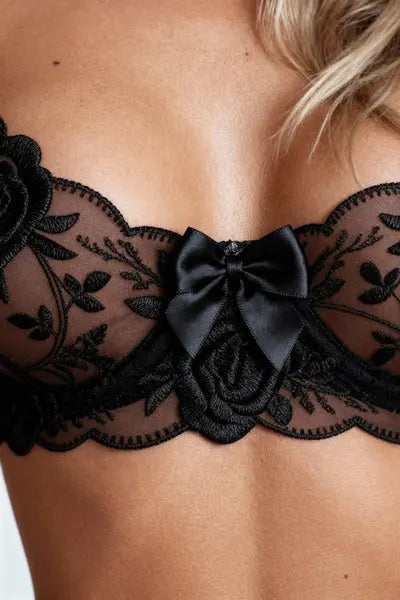 Noir Élégance Strap Set